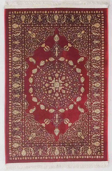 Qum Silk Art